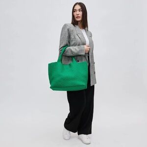 NWT  St Barth’s Large Tote with Pouch Woven Neoprene Tote Kelly Green